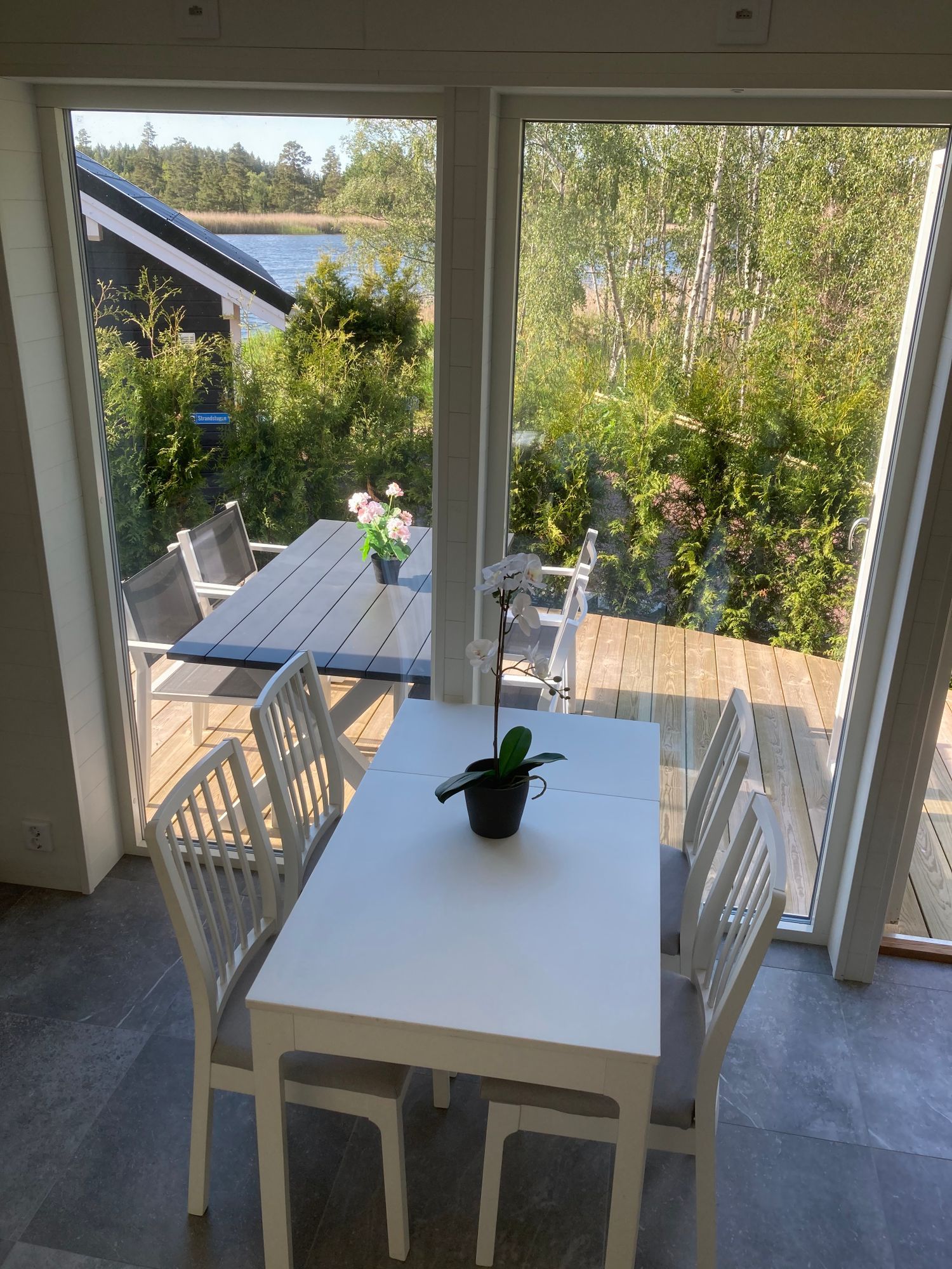 Nyare hus vid havet Egen tomt med brygga och båt – bild 6 av 24