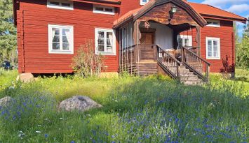 Gamla Fältasgården vid Kalvsjön
