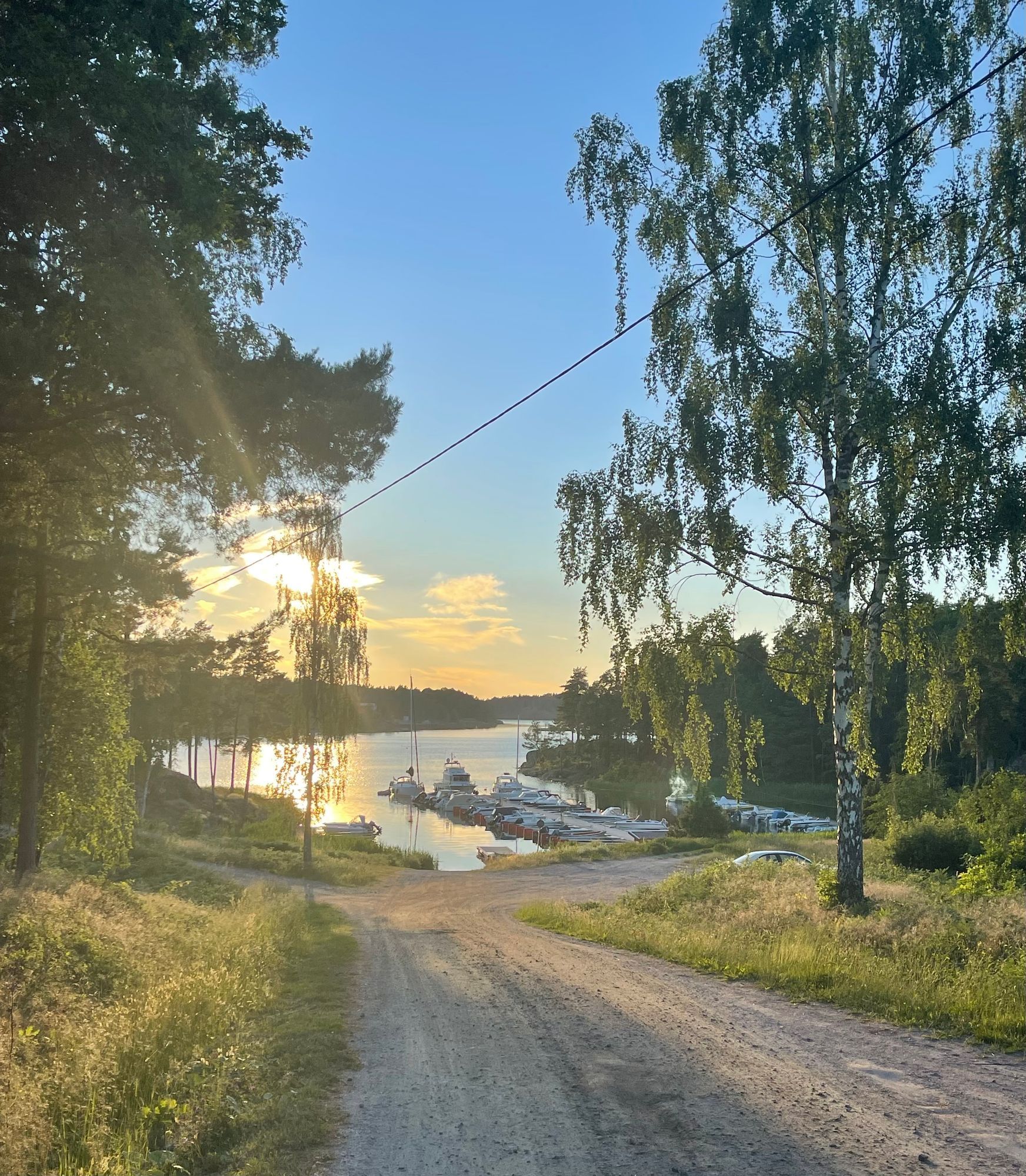 Stuga nära skog och hav – bild 6 av 17