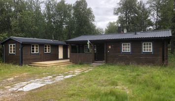 Rejäl timmerstuga i Grövelsjöfjällen