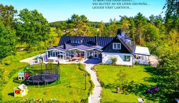 Lanthuset med Spa & Bastu på Österlen! 10 min Hav