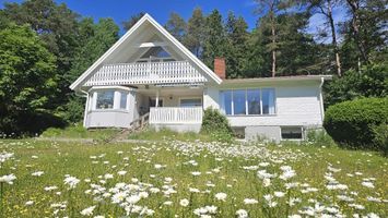 3 bedrooms, 2 bathrooms, near the sea, 2025