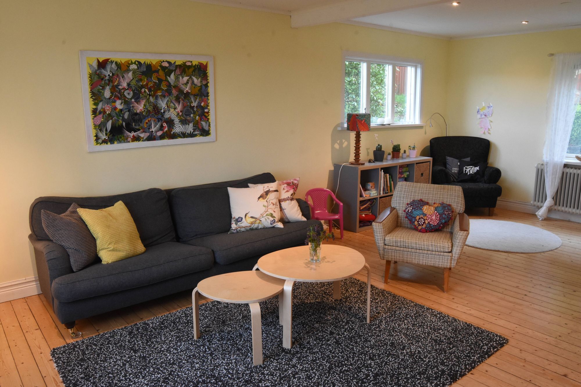 Charmigt hus med plats för två familjer – bild 4 av 13