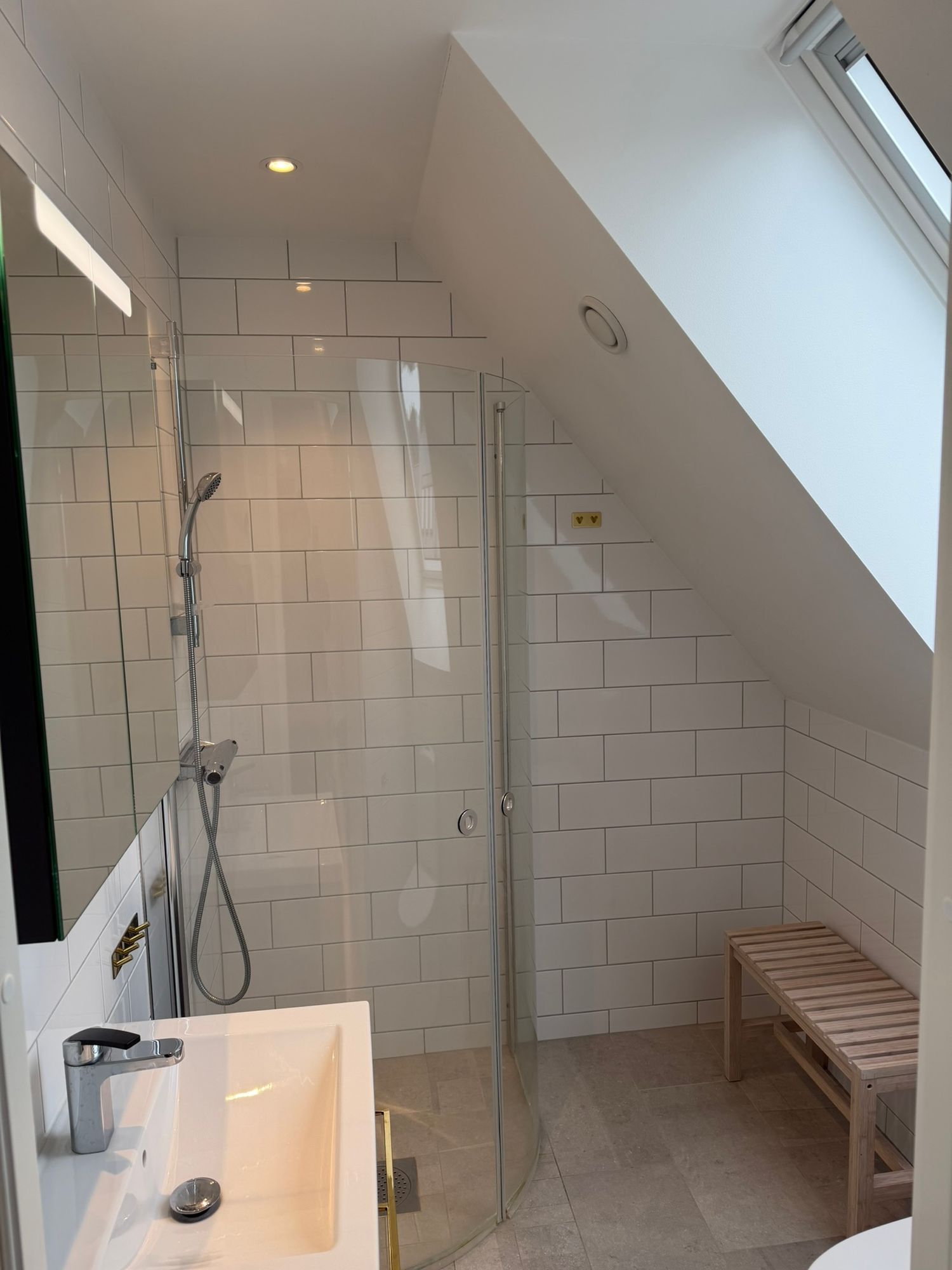 Exklusivt strandnära hus i Kivik – bild 19 av 24