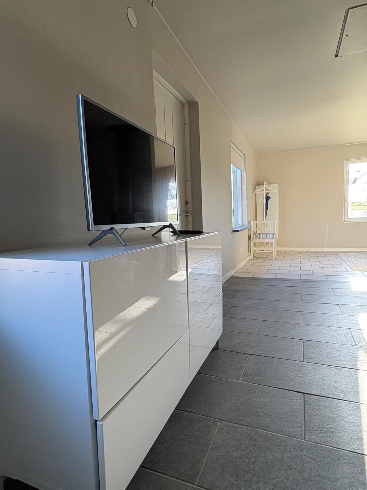 Stuga vid Tegelberga Golfbana – bild 4 av 12