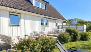 Villa Svea – Ljus & rymlig övilla nära Göteborg