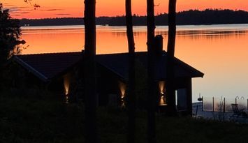 Björköfjärden — generös brygga & solnedgångar