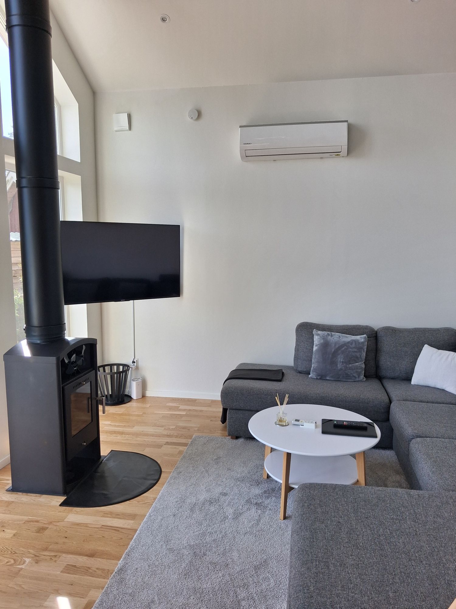 Exklusivt hus på strandtomt – bild 13 av 24