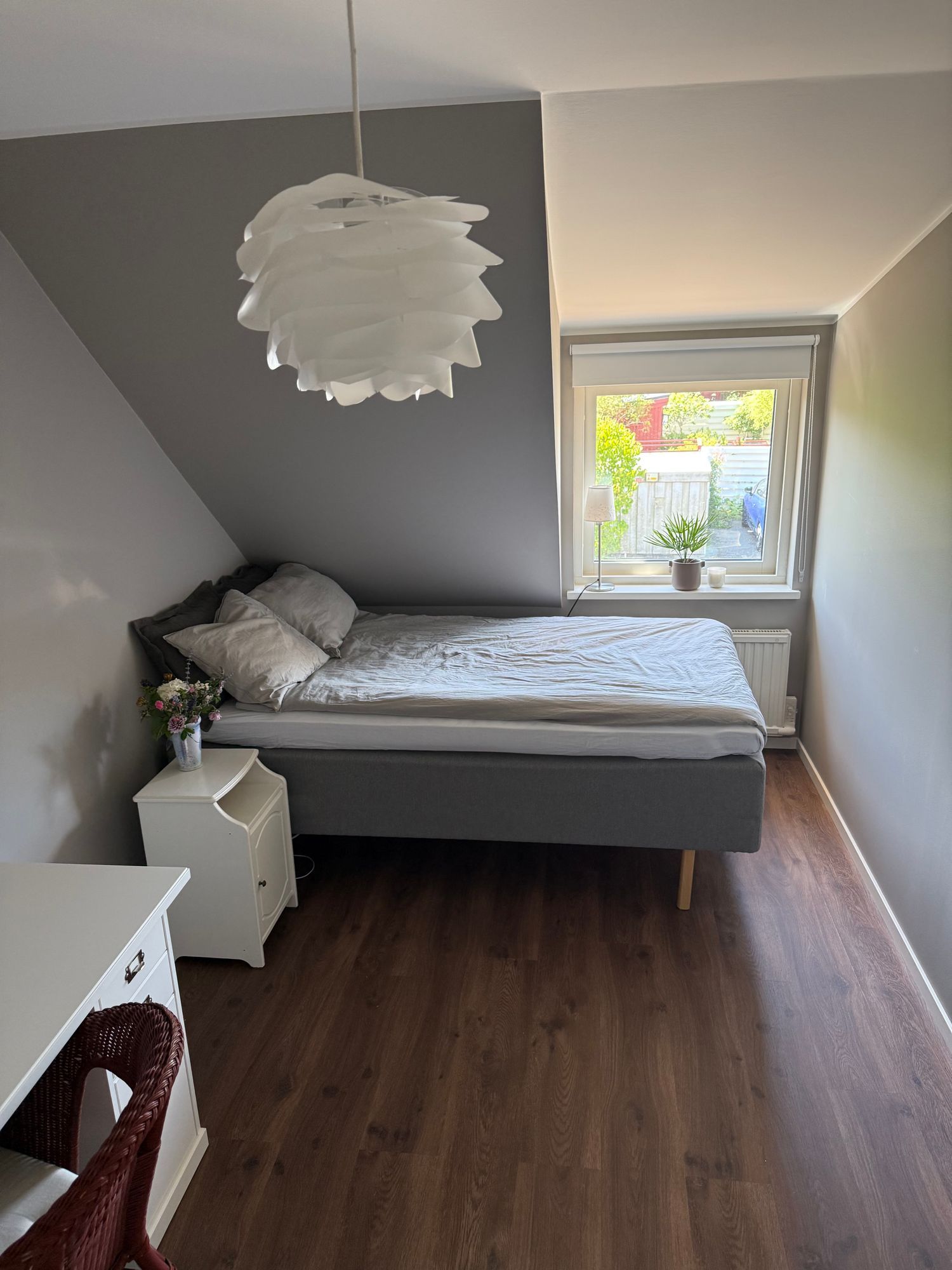 Charmigt radhus vid havet i idylliska Brantevik, Ö – bild 13 av 24