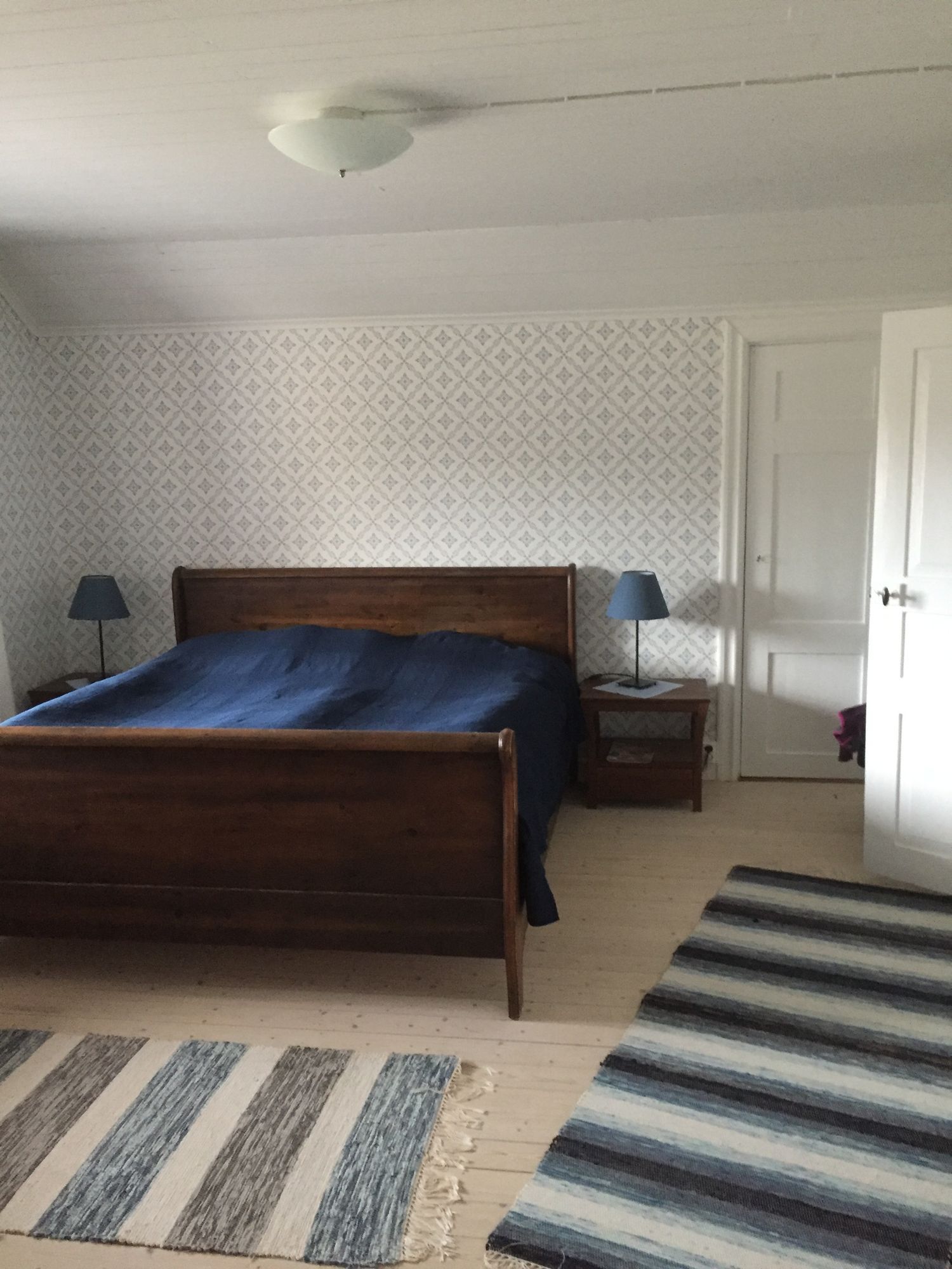 Hus på landet med närhet till skog och sjö ! – bild 9 av 15