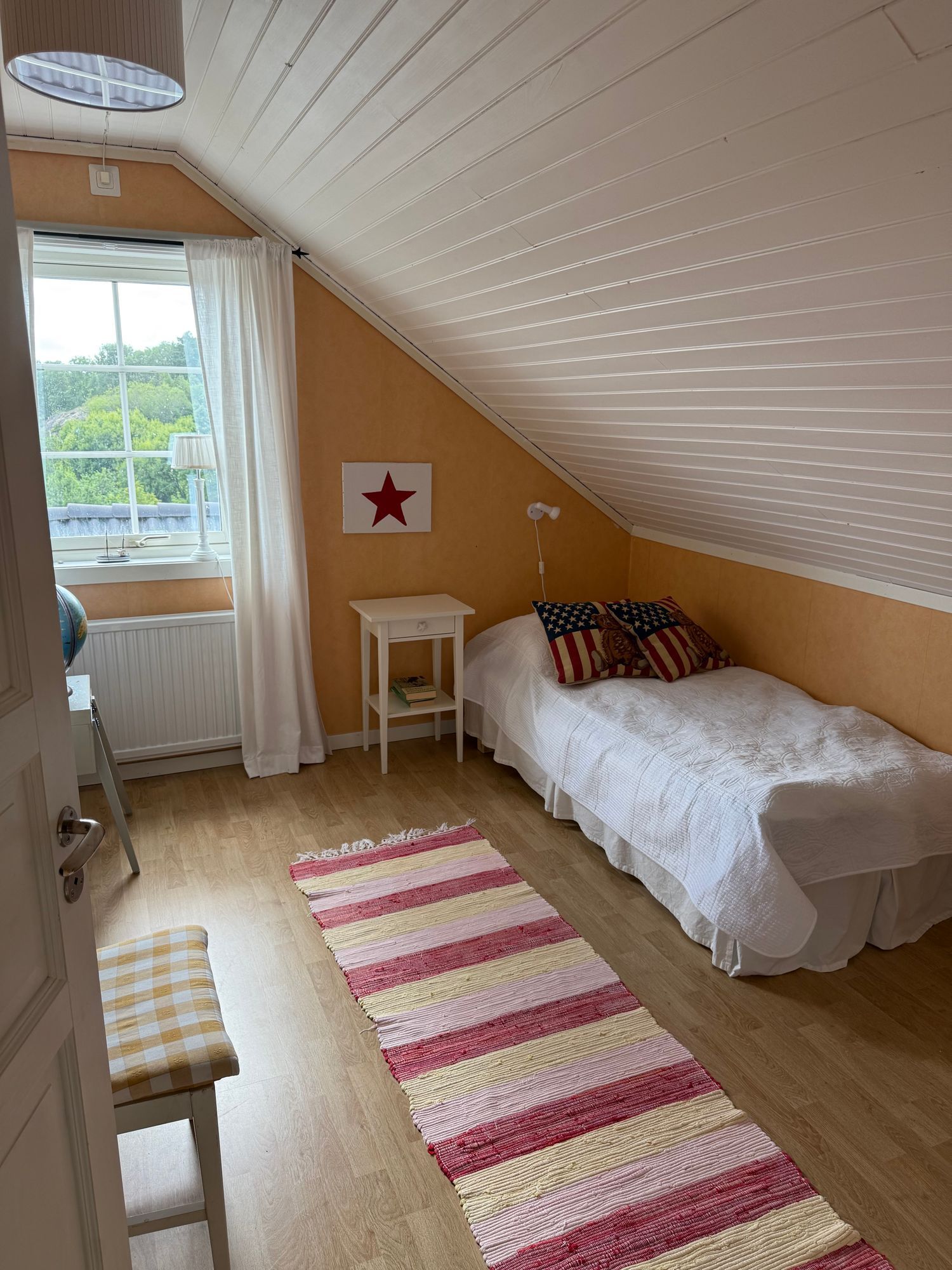Fjällbacka, alla bekvämligheter, lugnt läge – bild 17 av 19