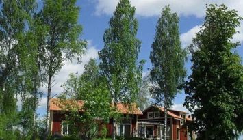Fint hus med egen brygga