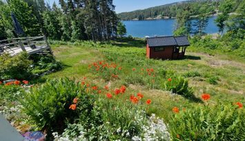 Stuga vid den vackra sjön Ånimen i Dalsland