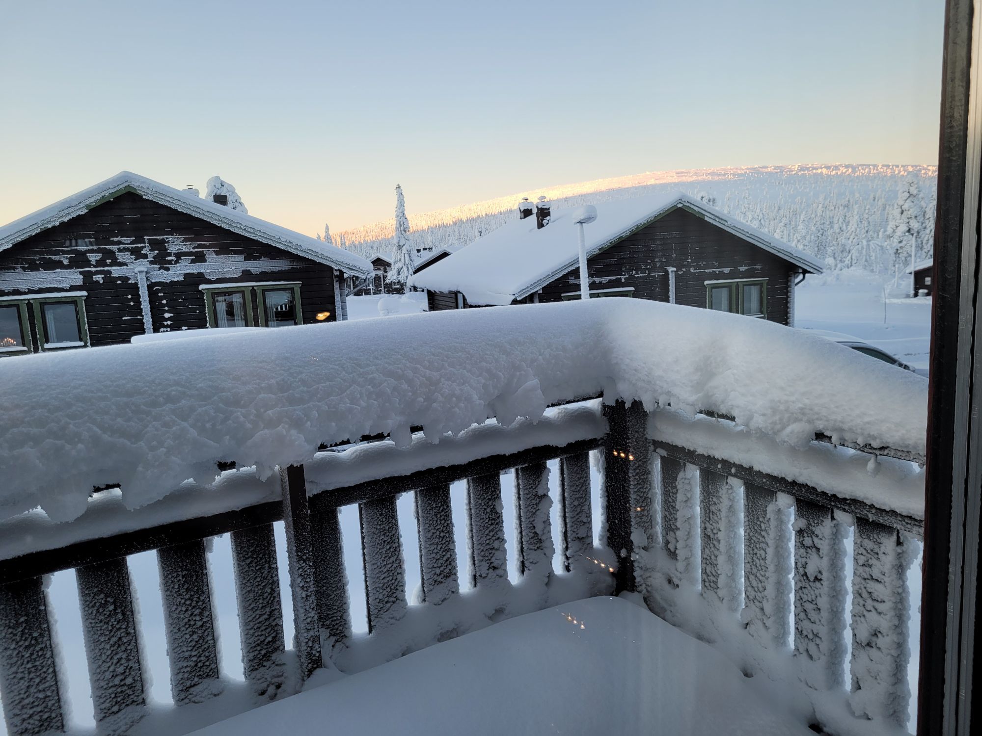 Hemtrevlig stuga på Högfjället med ski in/ski out – bild 21 av 24