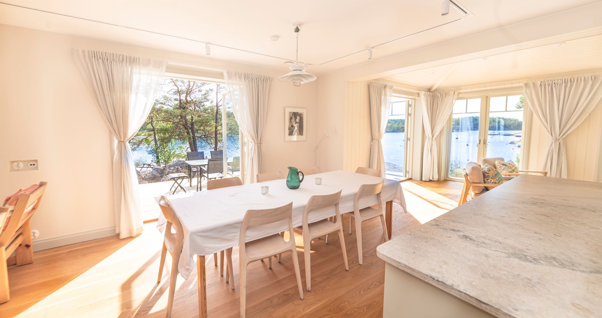 Nybyggt skärgårdshus, privat brygga och sandstrand – bild 15 av 24