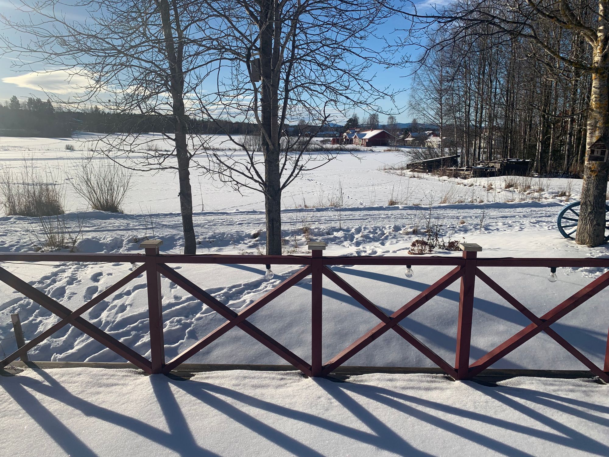 Litet hus i fina Vattnäs utanför Mora – bild 11 av 24