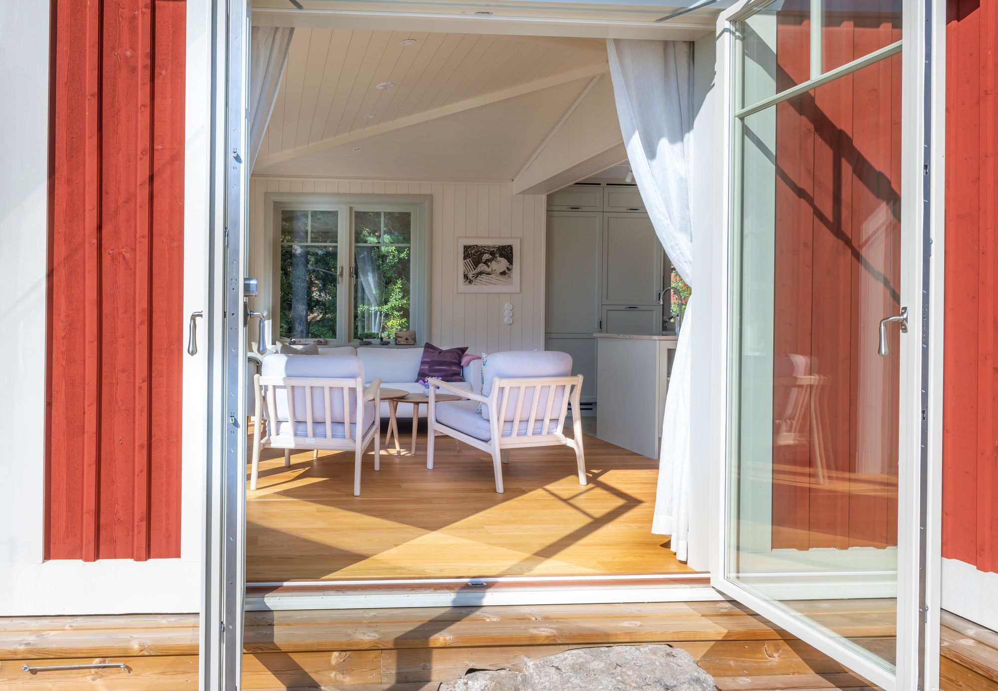 Nybyggt skärgårdshus, privat brygga och sandstrand – bild 21 av 24