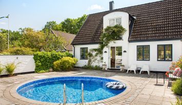 Alldeles vid havet i Vik