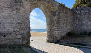 Mysig liten 2:a på Gamla Snäck (Visby).