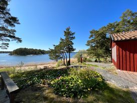 Sjöställe på mindre ö mitt i Stockholms skärgård!