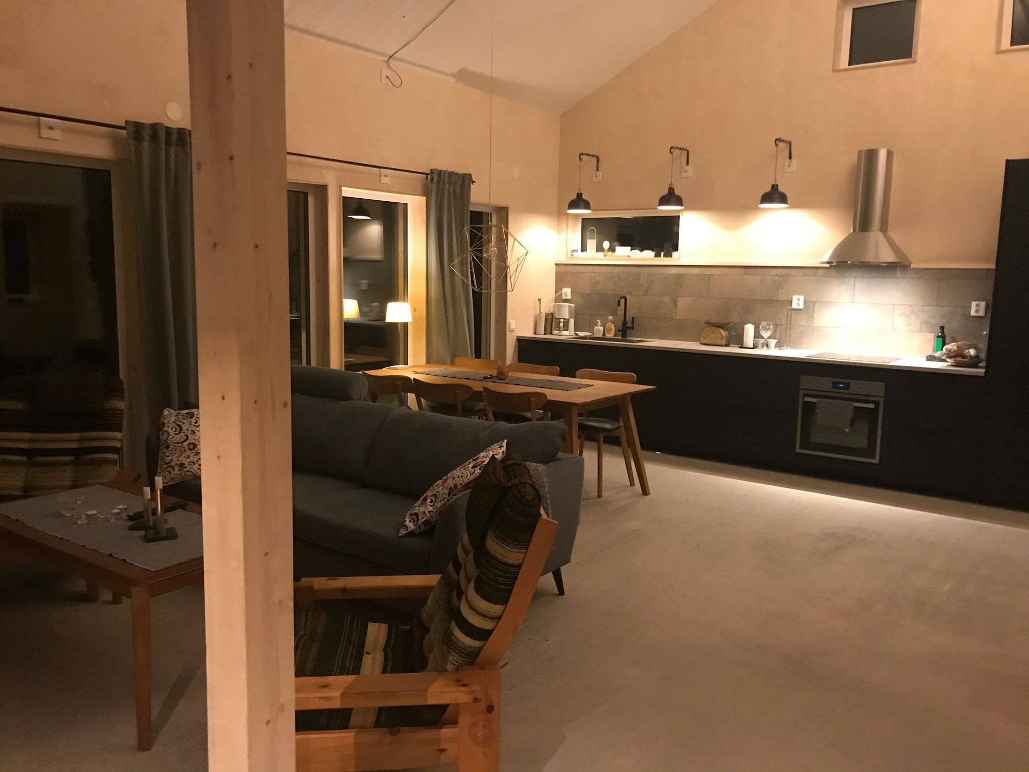 Mysig stuga i Kittelfjäll med fantastisk utsikt – bild 11 av 24