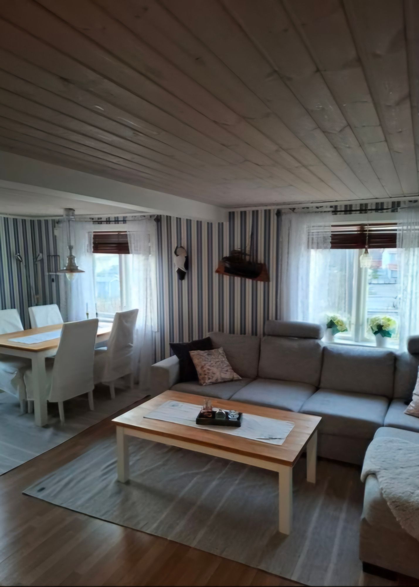Mysig stuga med centraltläge nära havet – bild 6 av 19