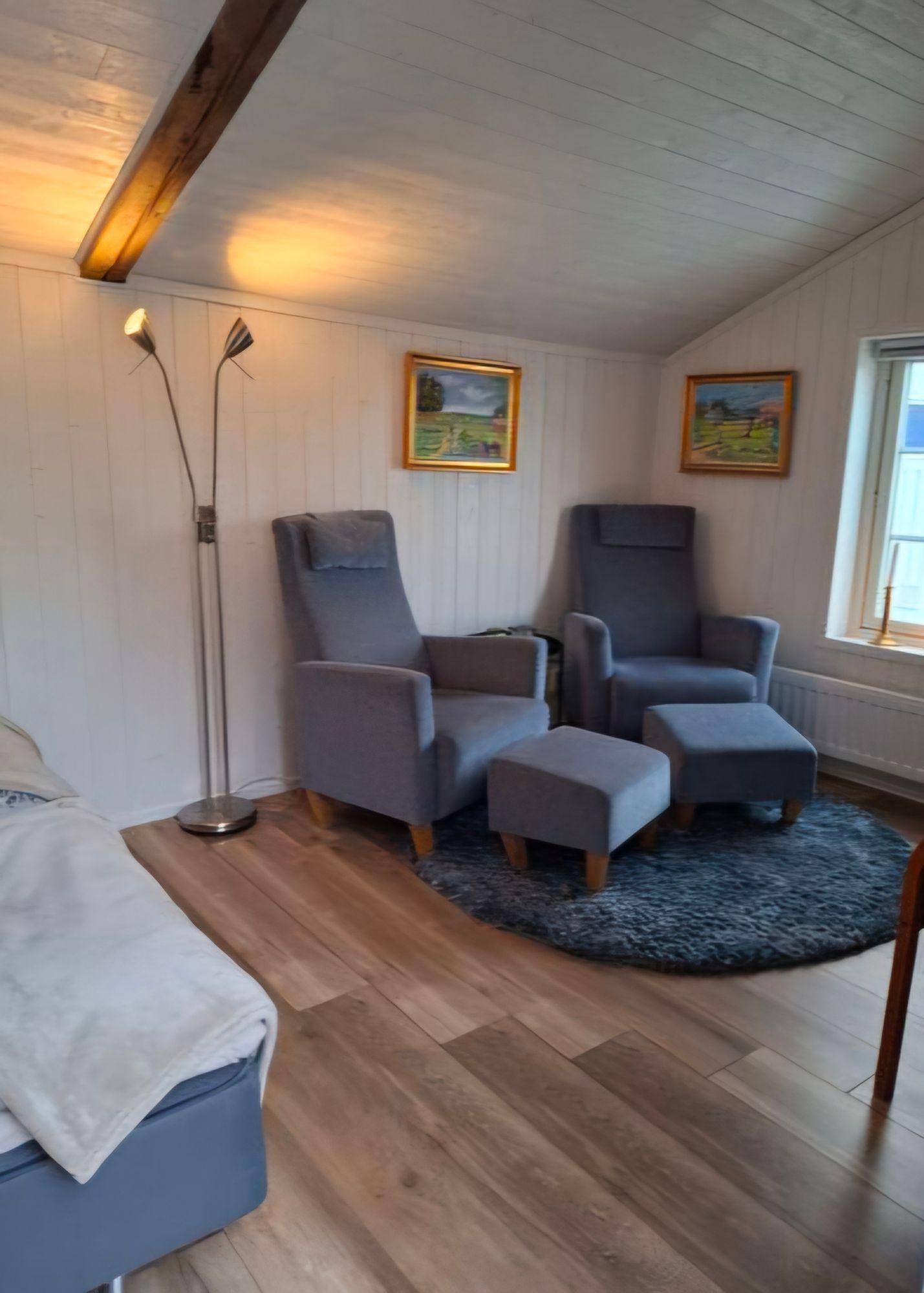 Mysig stuga med centraltläge nära havet – bild 14 av 19