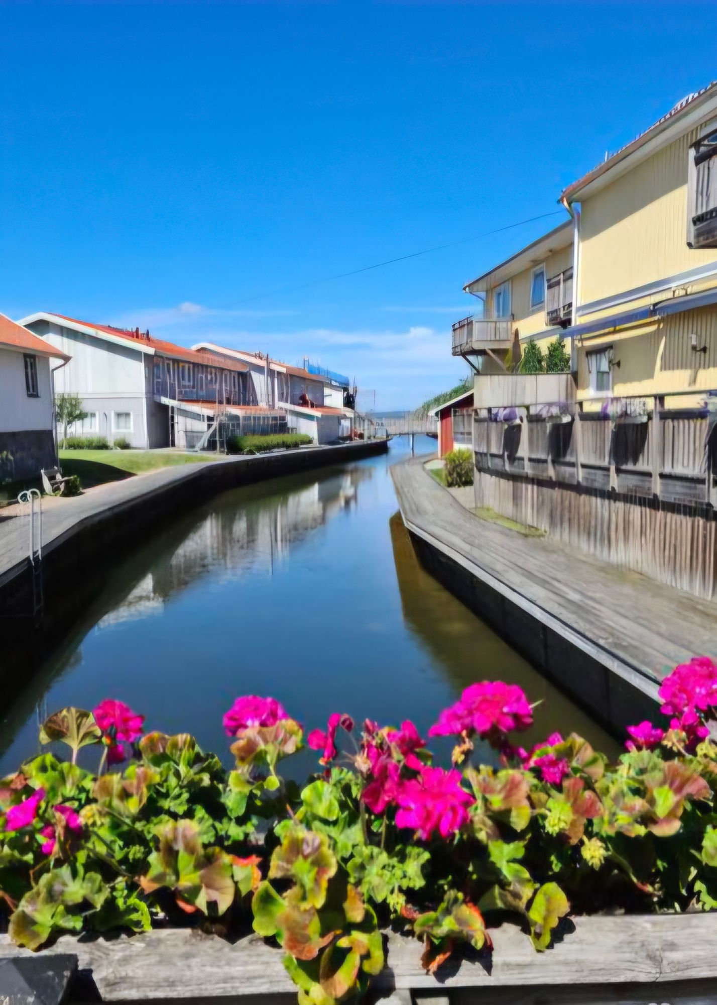Mysig stuga med centraltläge nära havet – bild 18 av 19