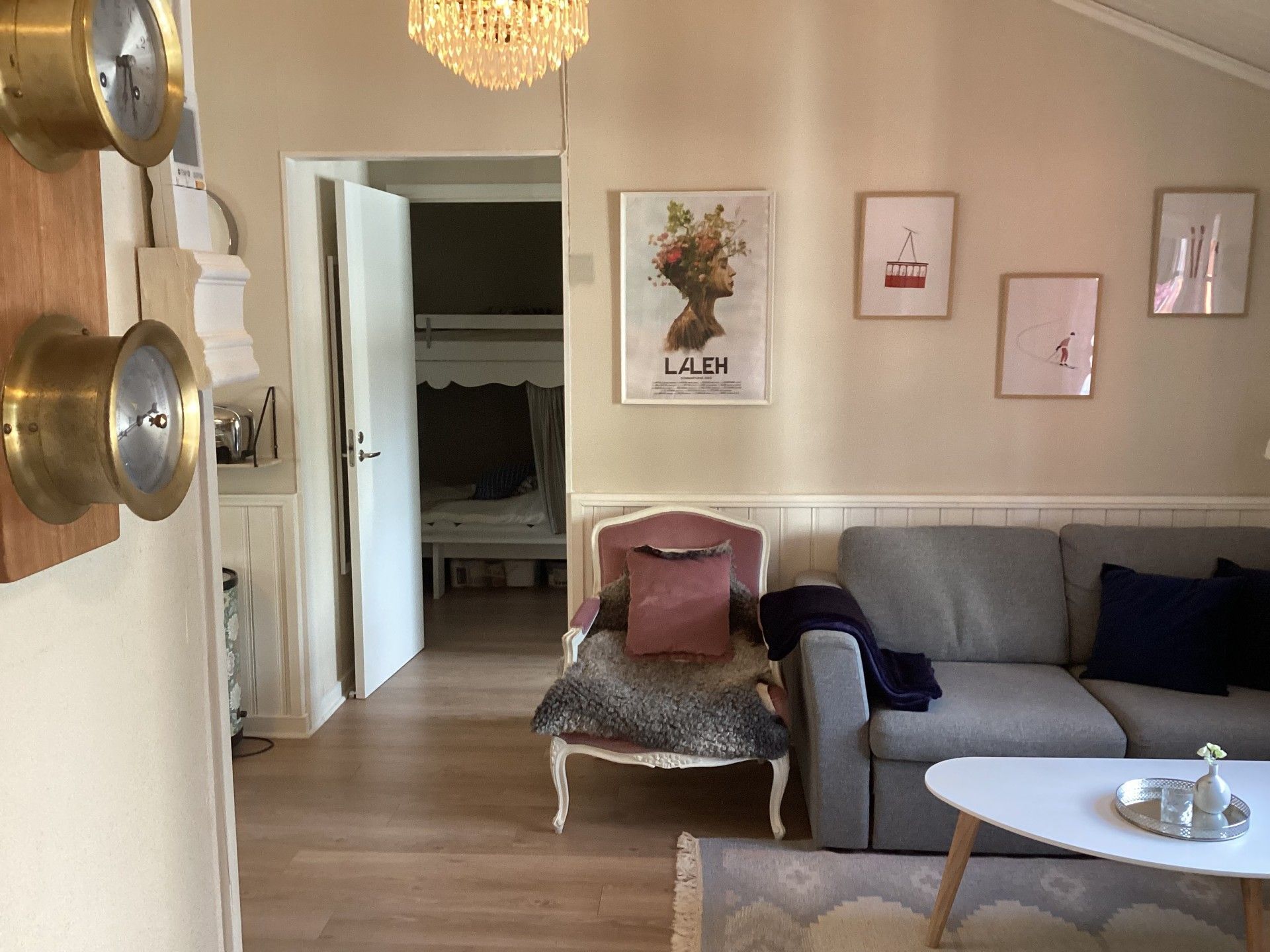 Stuga på Sollerön med nära till Gesundaberget – bild 11 av 24