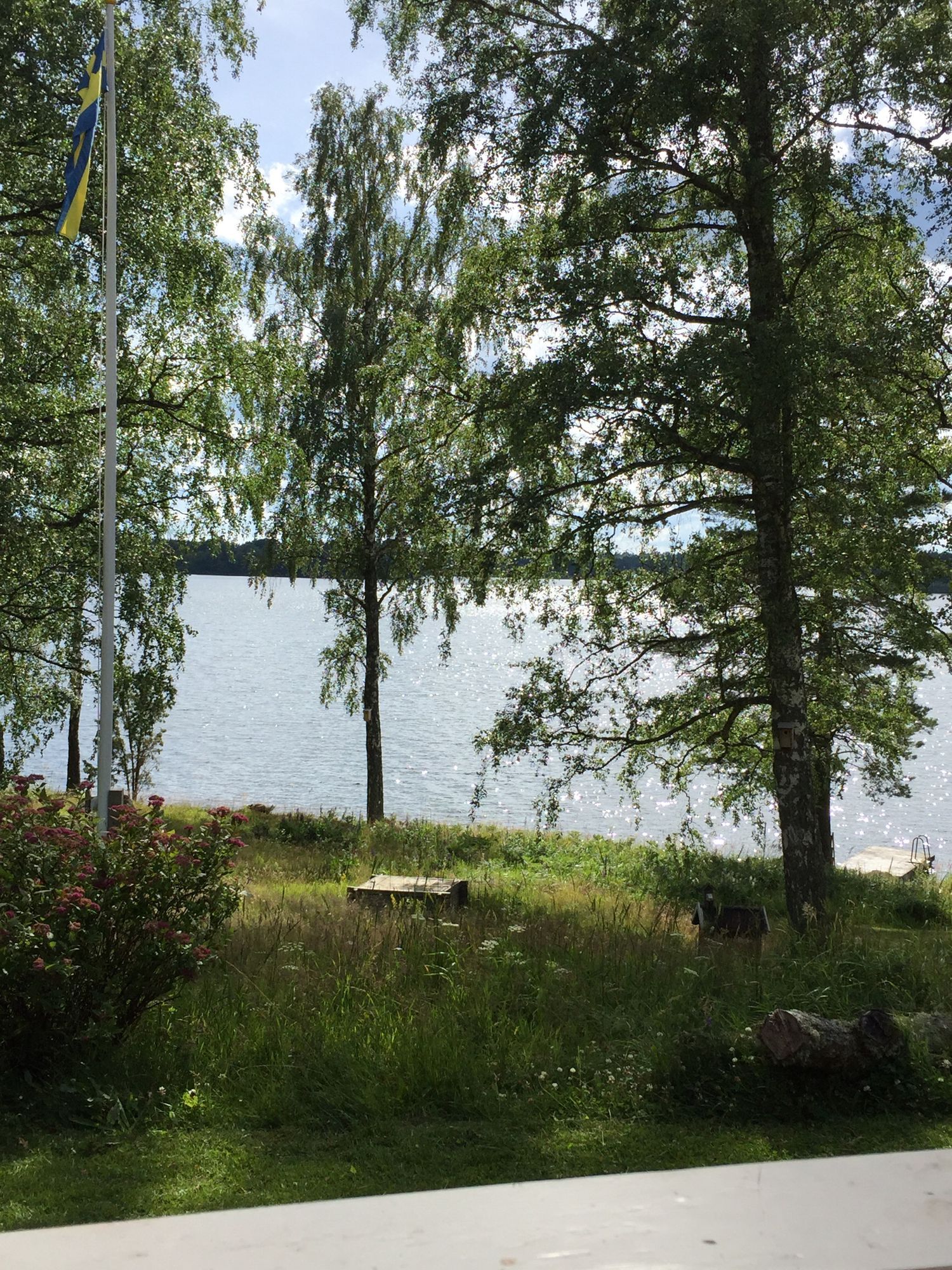 Fantastiskt sjöläge på småländska höglandet – bild 21 av 24