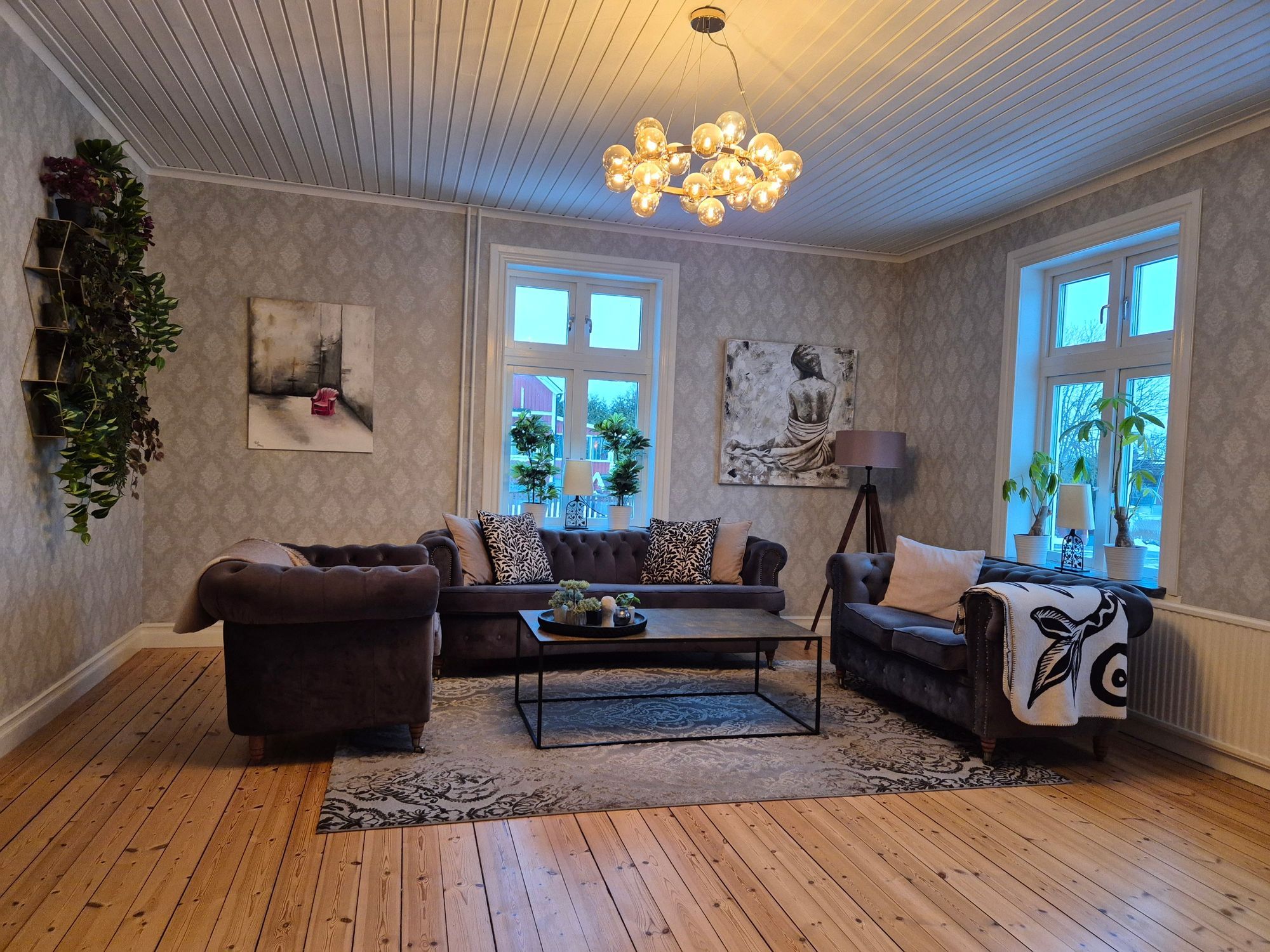 Underbart sekelskifteshus i centrala Kristinehamn – bild 4 av 9