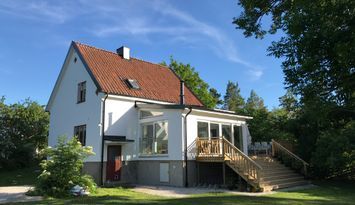Barnvänlig hus i lugnt område 6 km från Visby