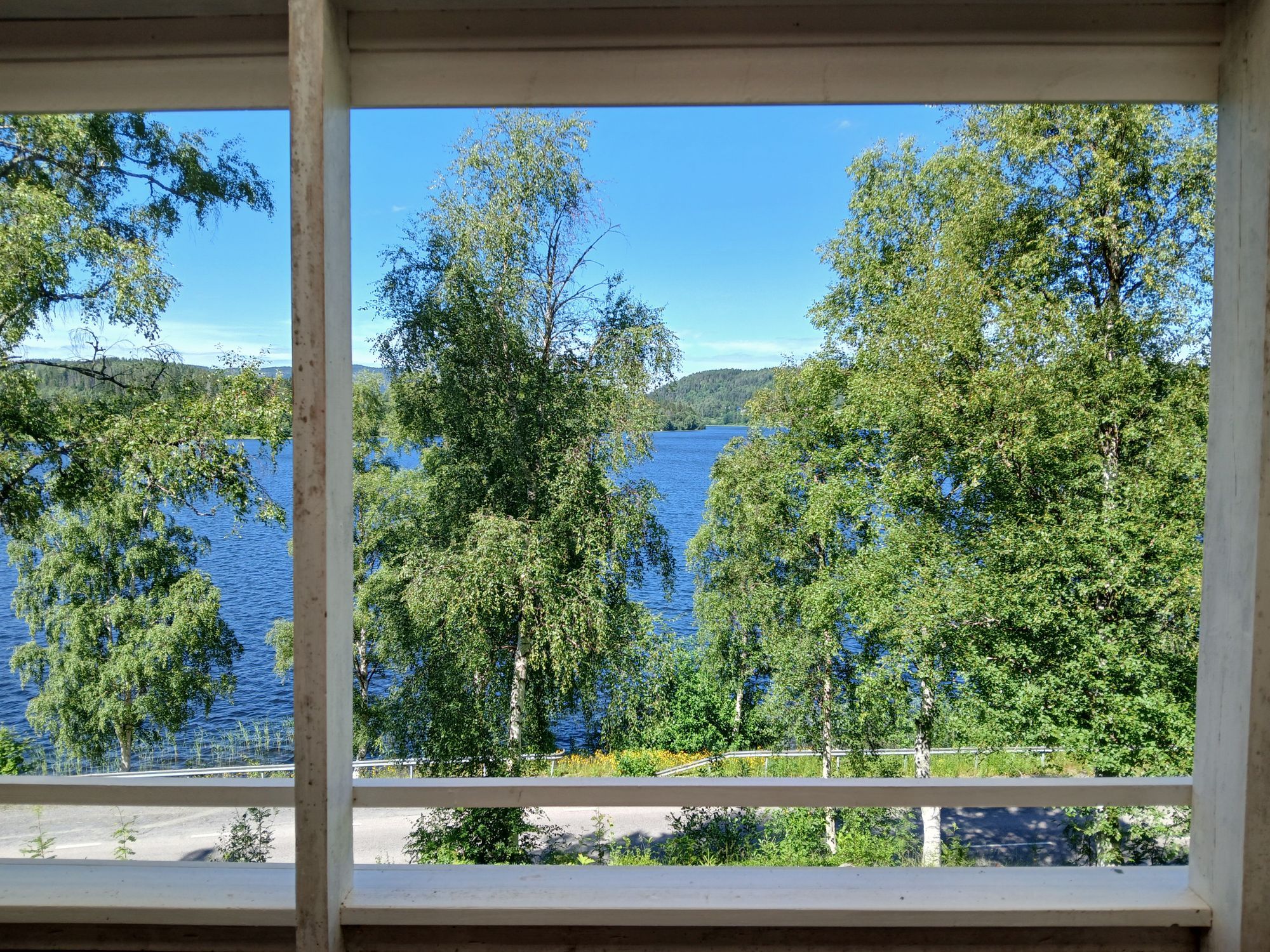 Stuga mitt på Höga Kusten med egen brygga och båt – bild 4 av 10