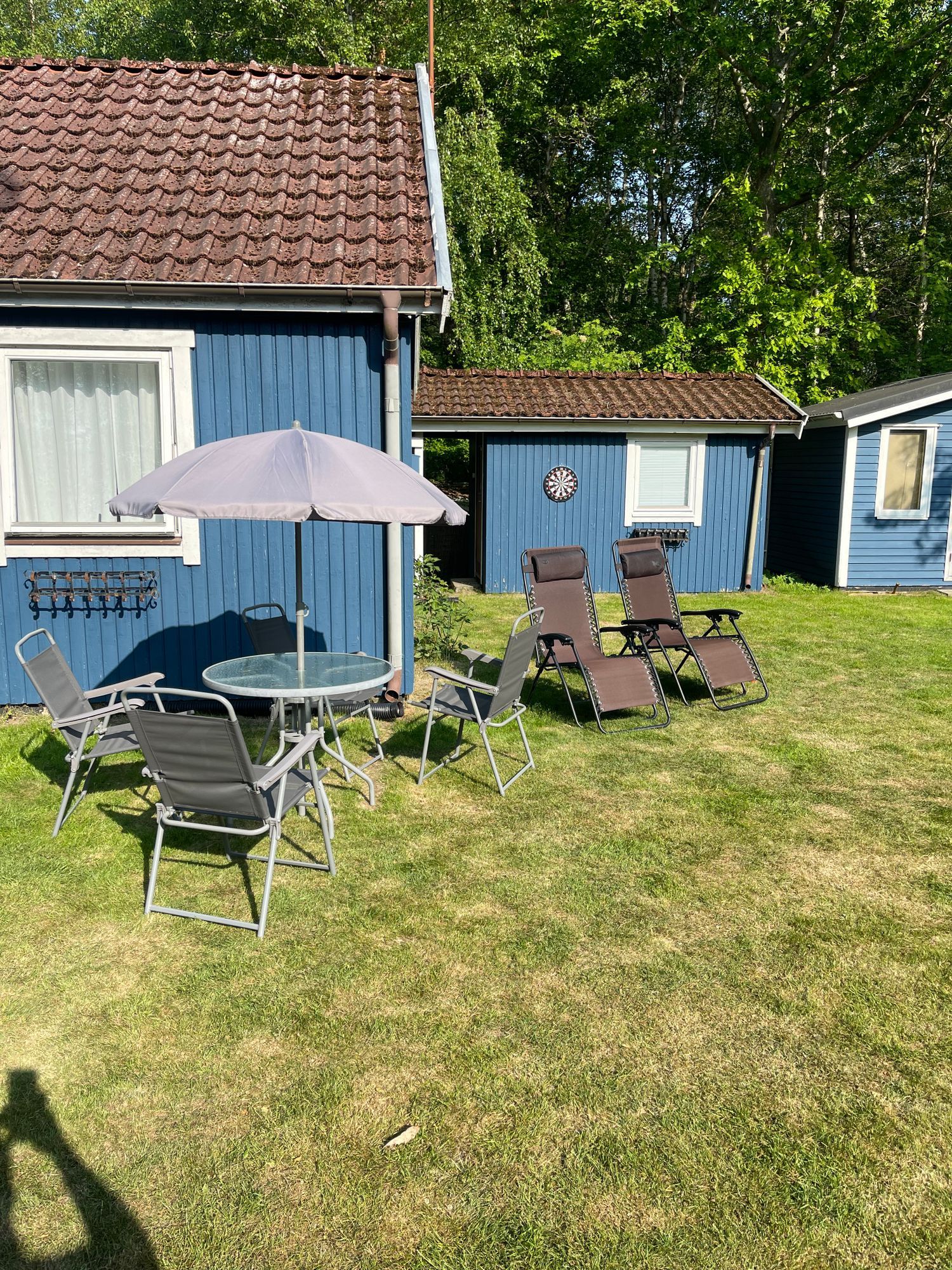 Mysig sommarstuga vid stranden – bild 20 av 24