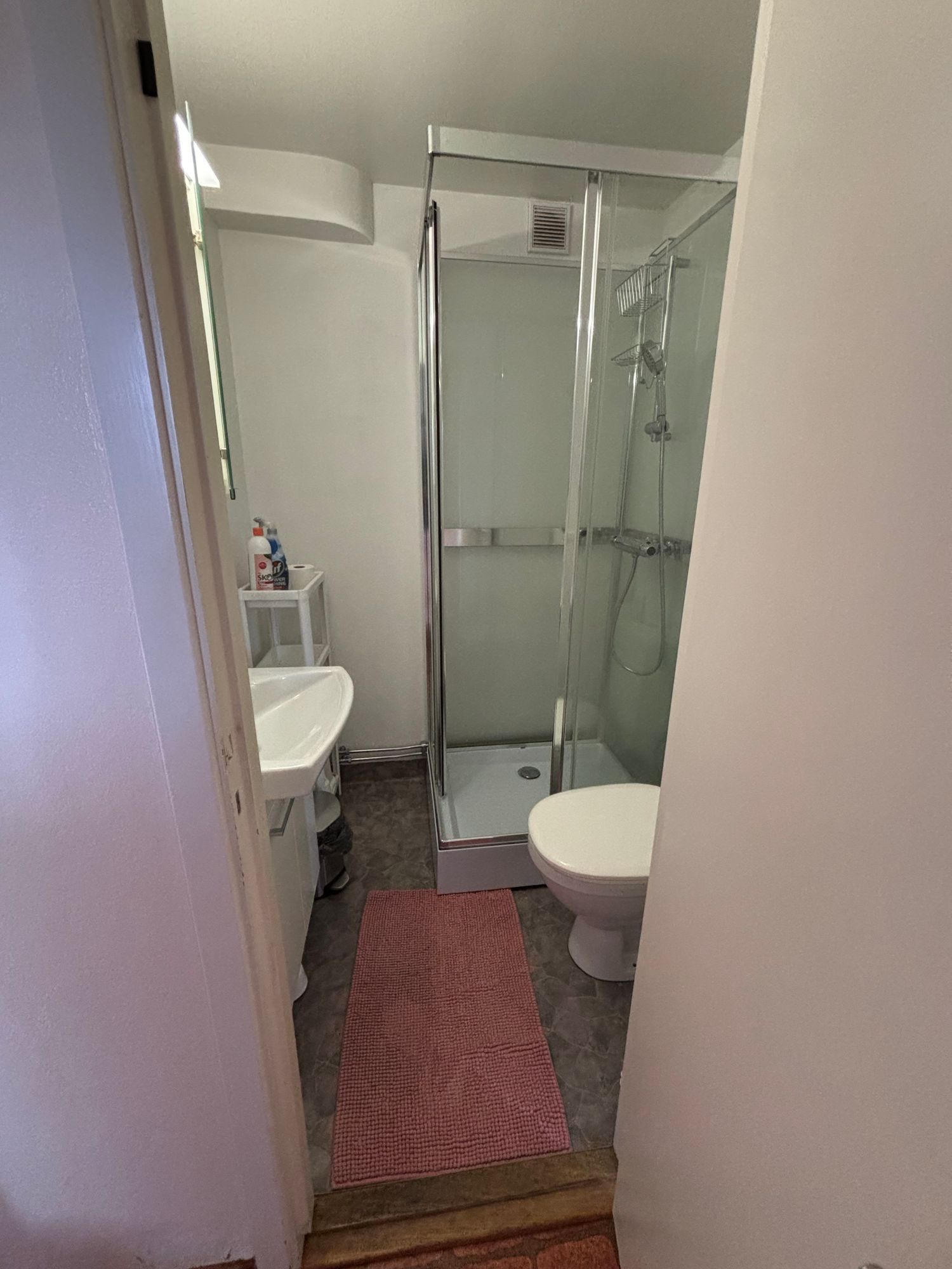 Lägenhet i villa i härliga Edsåsdalen – bild 9 av 15