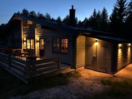 Charmig fjällstuga i Stöten