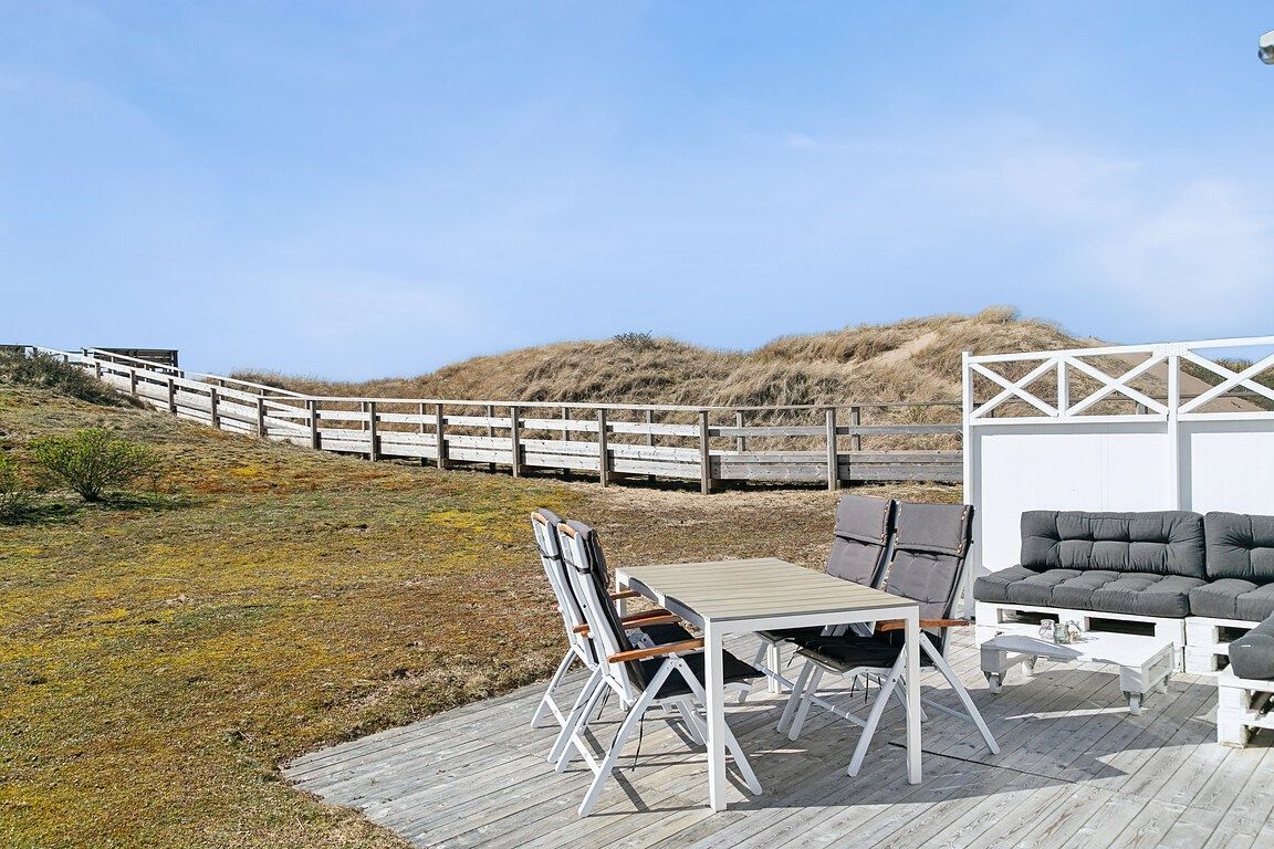 Strandnära badstuga på 28 kvm på Skrea Strand! – bild 2 av 16