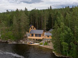 Semesterhuset vid Älgsjön "Stora älg"