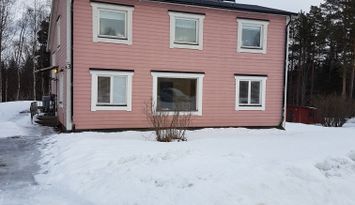Fjällnära i trevliga Rätansbyn