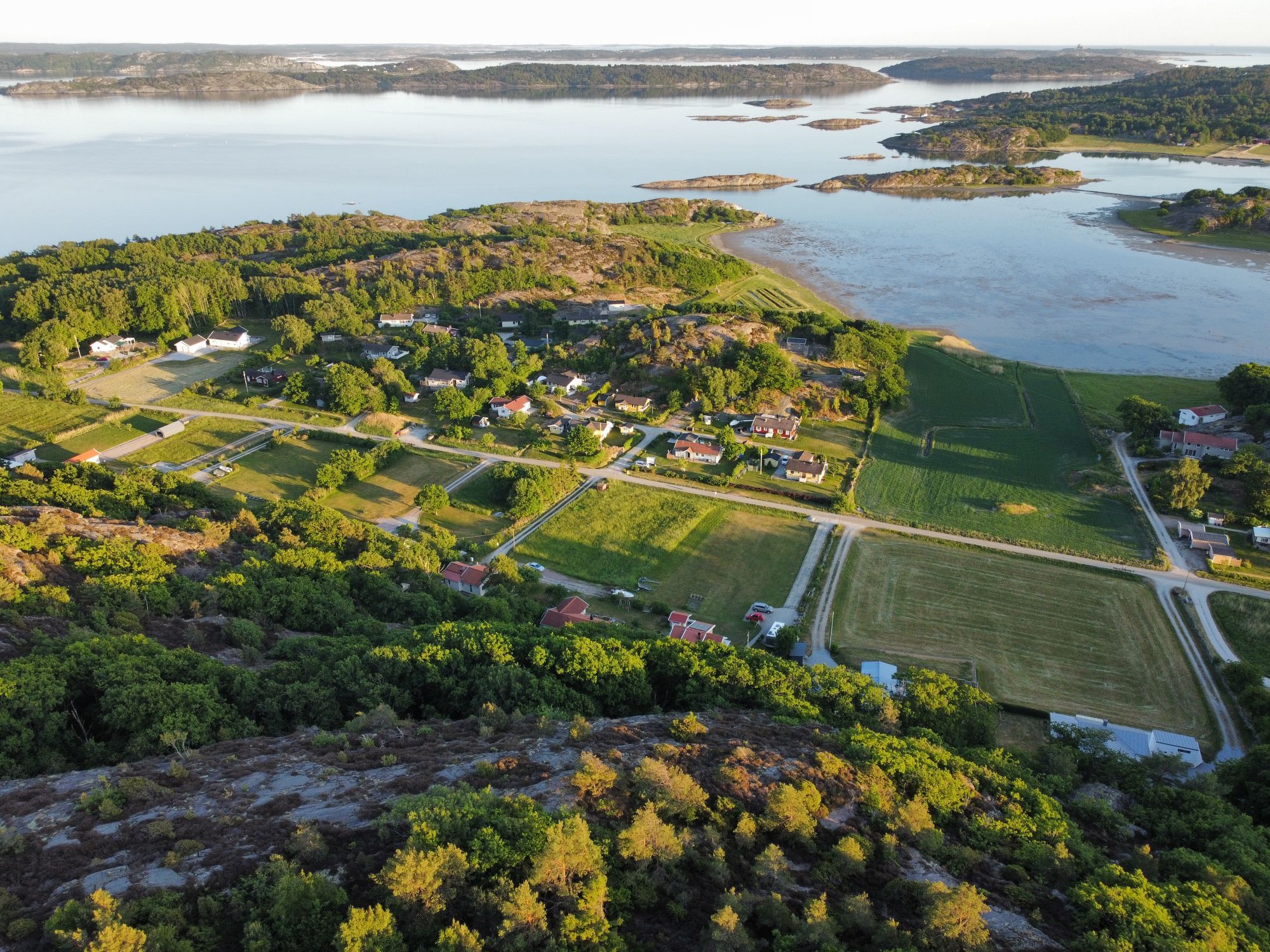 Stuga Tjörn, Bohuslän, nära havet, Västkusten – bild 2 av 18