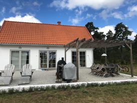 Nybyggt stenhus på Fårö
