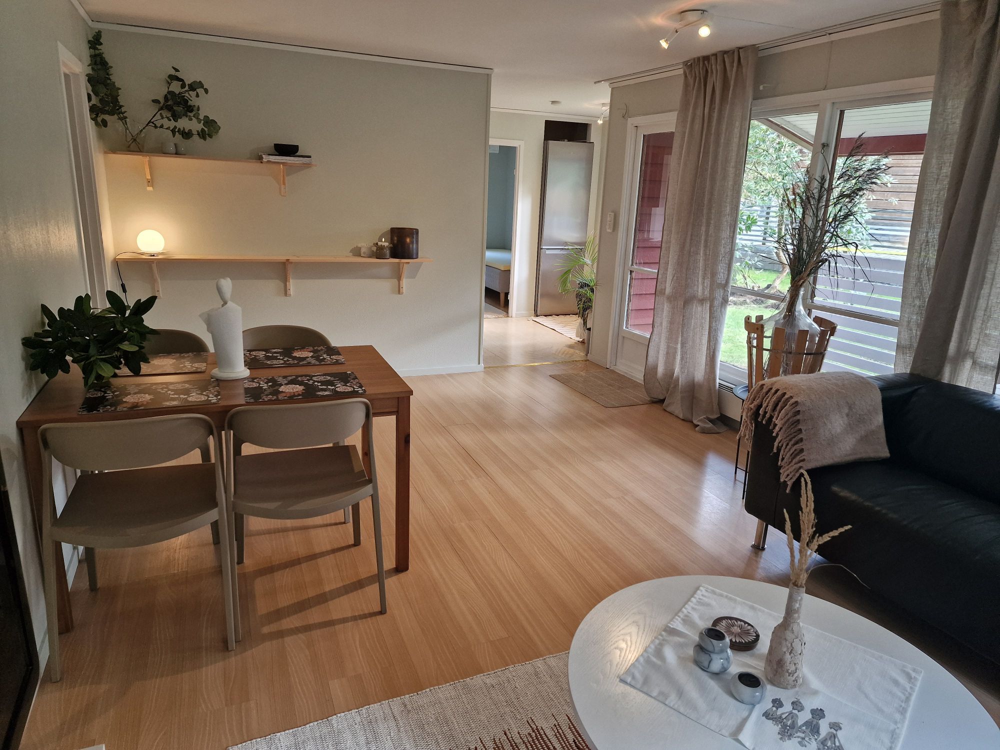 Skogsnära stuga i Ludvigsborg – bild 14 av 23
