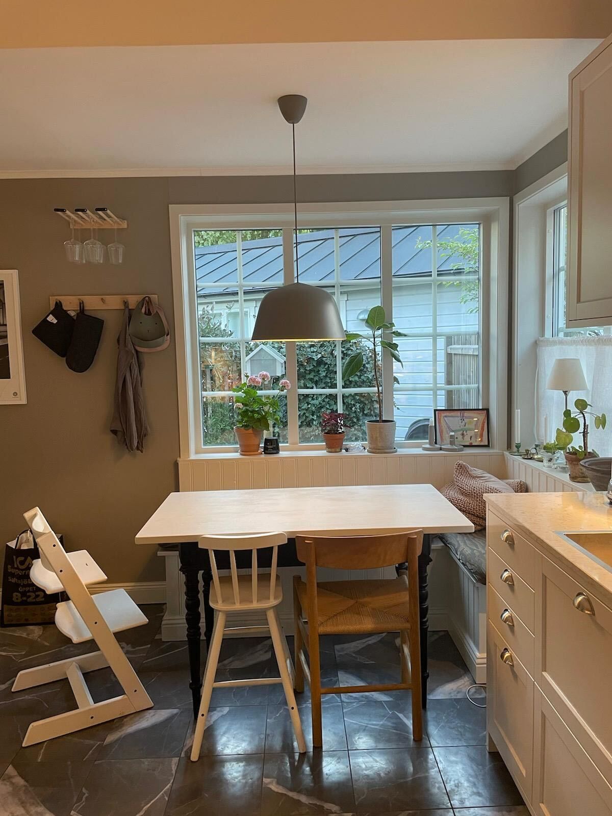 Sjönära villa i Saltsjöbaden – bild 7 av 18