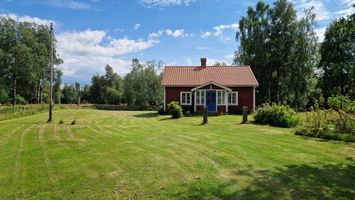 Fin stuga i Smålands skogar