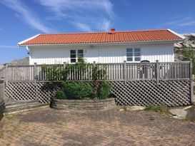 Ferienhaus mit Meeresblick in Stockevik zu vermiet