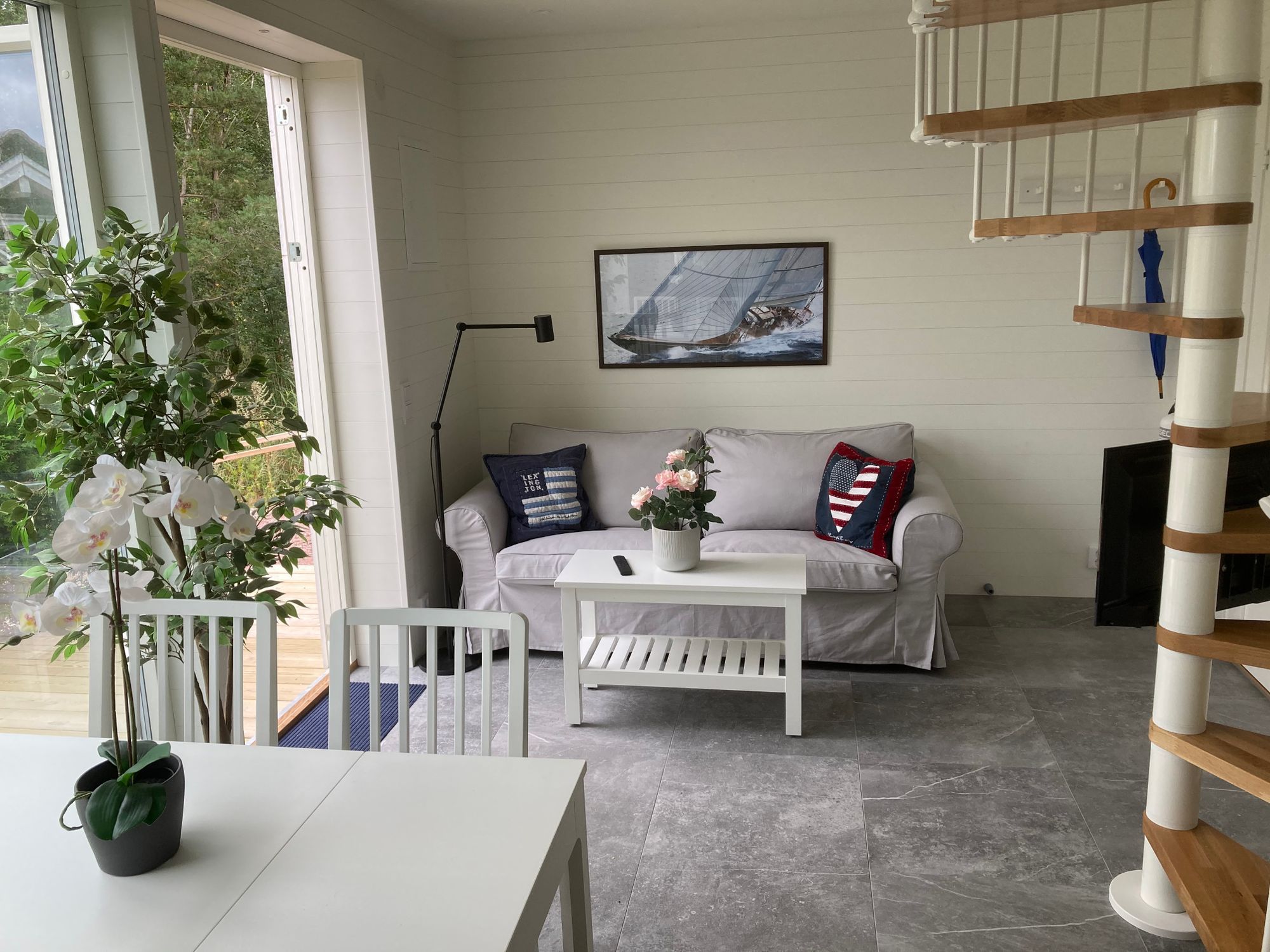 Nyare hus vid havet Egen tomt med brygga och båt – bild 4 av 24