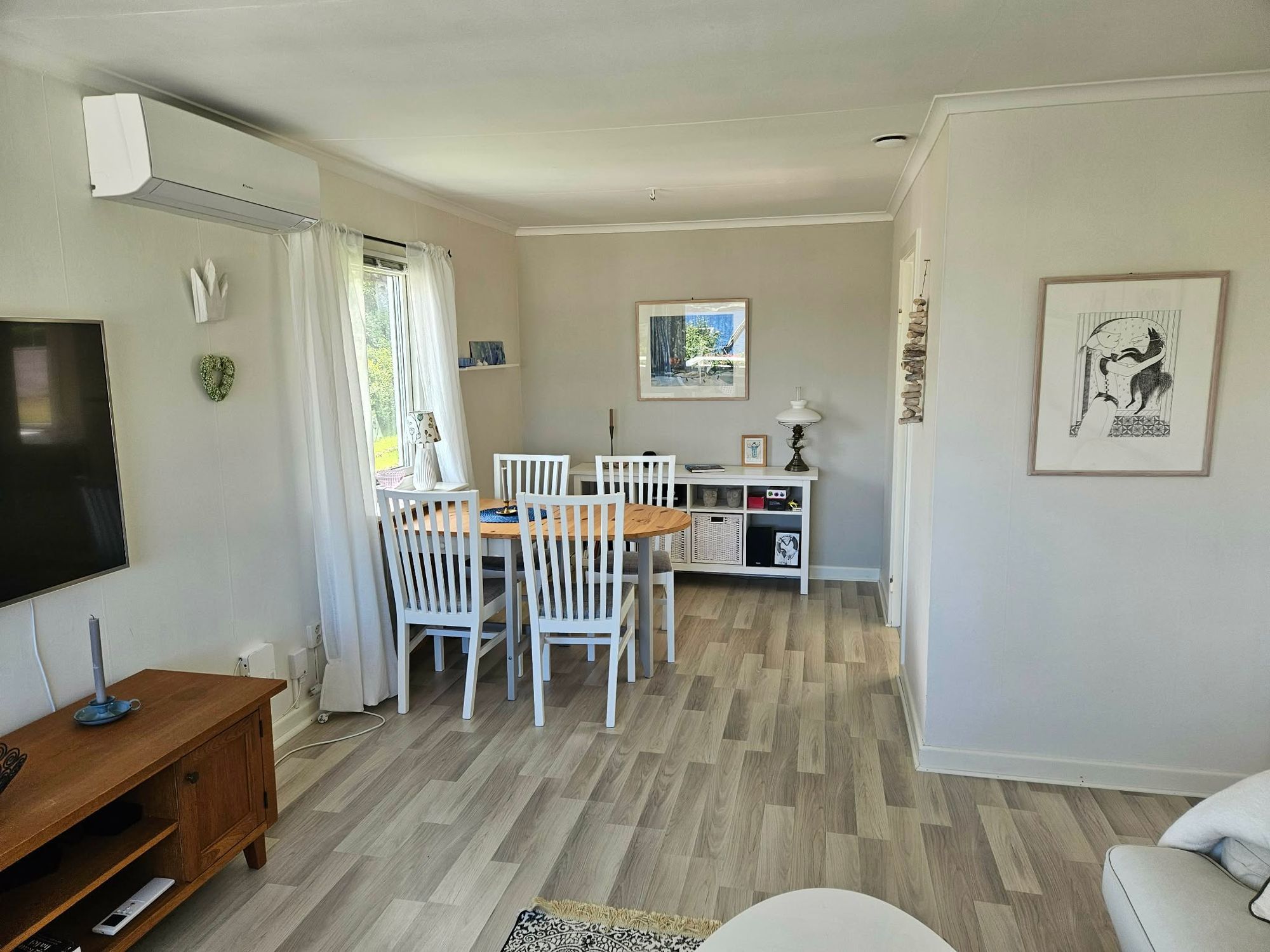 Hus i Ellös med havsutsikt – bild 5 av 16