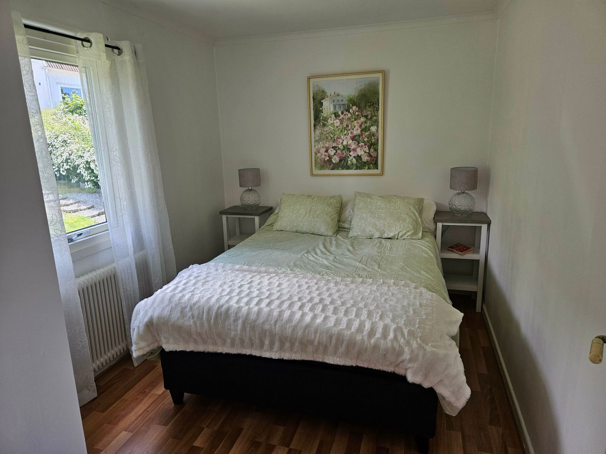 Hus i Ellös med havsutsikt – bild 7 av 16