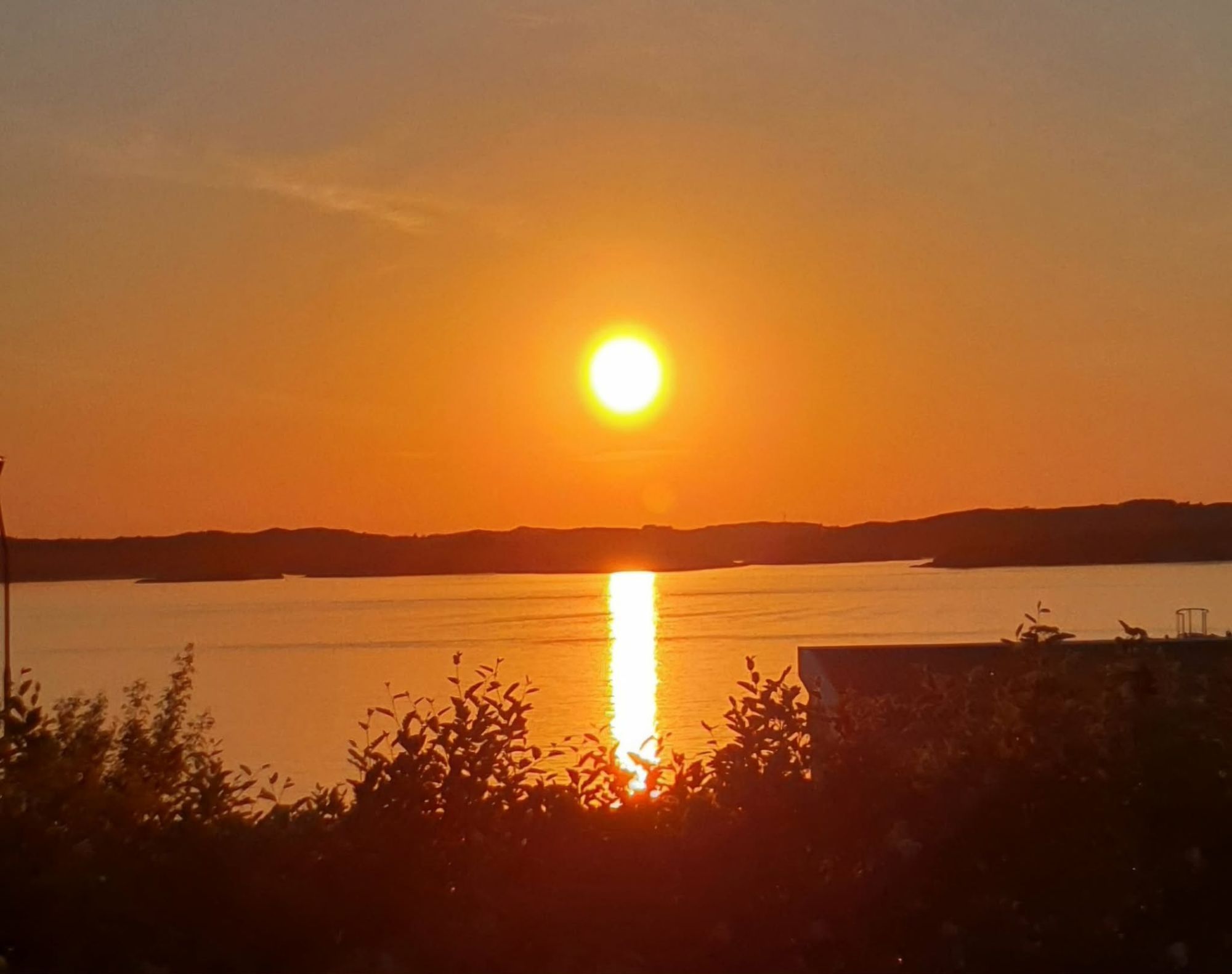 Hus i Ellös med havsutsikt – bild 16 av 16