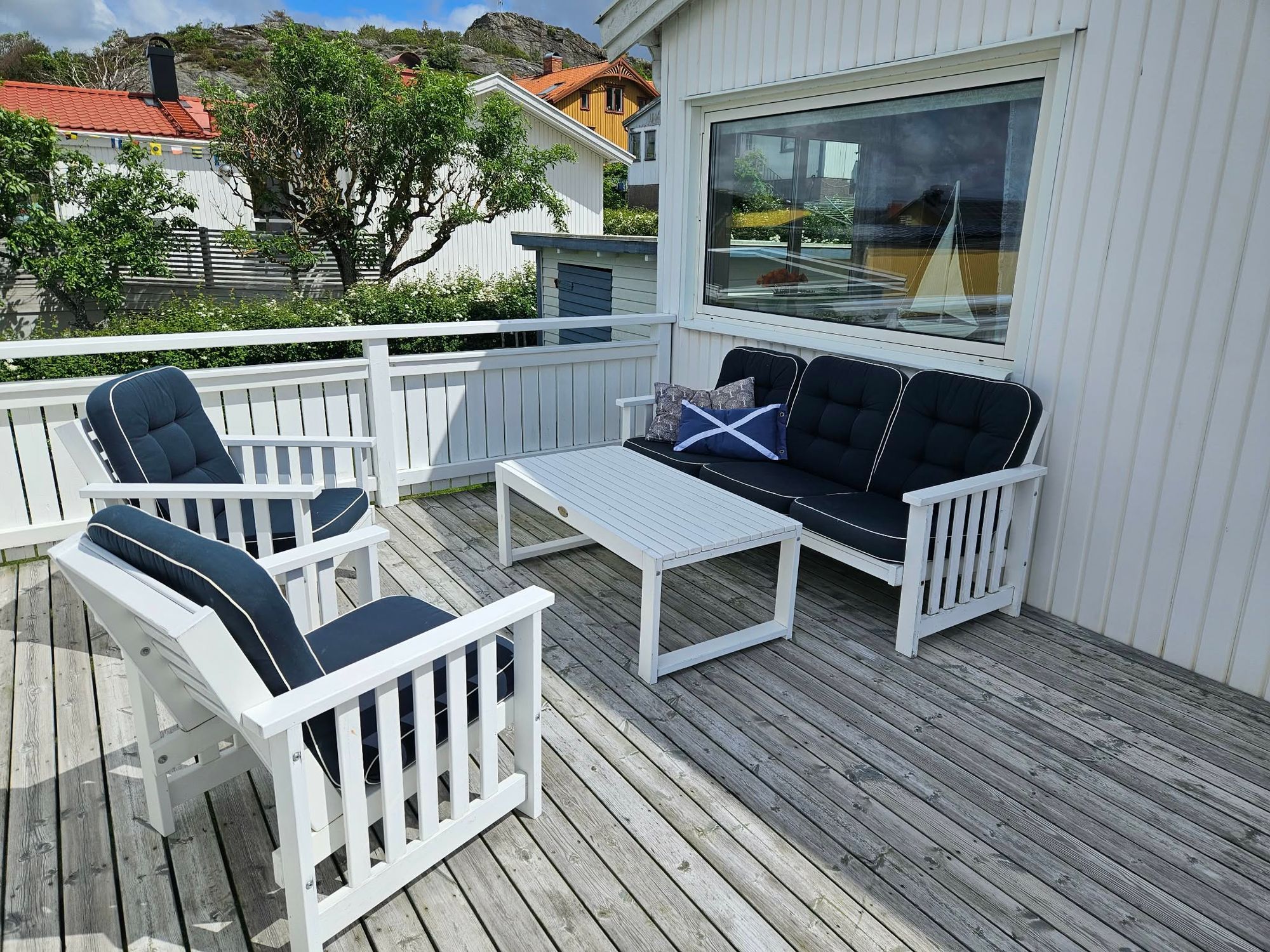 Hus i Ellös med havsutsikt – bild 12 av 16